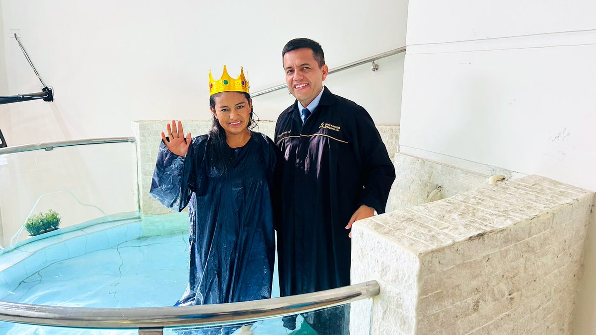 valentinosm's tweet photo. #TwitTeo
¡Una mañana de bendiciones y milagros! Gratitud a Dios por estas vidas transformadas en el cierre de la campaña de evangelismo #CalebAlpha #DMChimboteA
#LaMisiónEsAcción #YoVoy https://t.co/friQMJUGRn