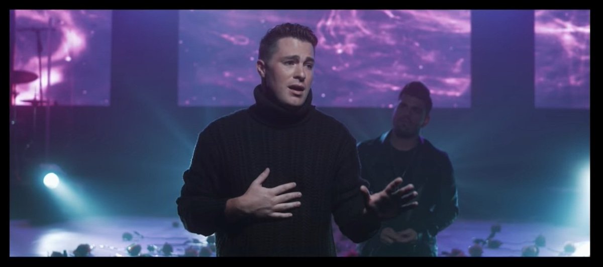 I forgot how much I love <a href="/ColtonLHaynes/">Colton Haynes</a> voice!🥰