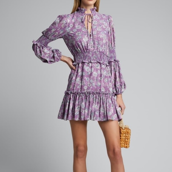 LuminaRevival's tweet photo. So good I had to share! Check out all the items I'm loving on @Poshmarkapp #poshmark #fashion #style #shopmycloset #alexis #unbranded: https://t.co/EMpBt5QBk8 https://t.co/ySmMzyanl5