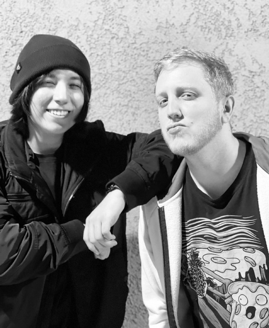 tweetychickss's tweet photo. PHILZA AND HIS EMO SON ARE REUNITED 🫂🫂 https://t.co/WchwK3ESfU