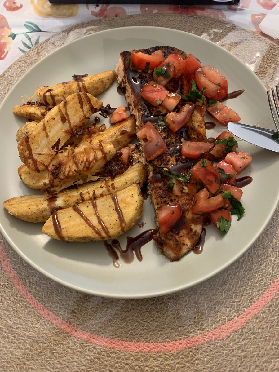 Dinner turned out pretty great tonight 😋