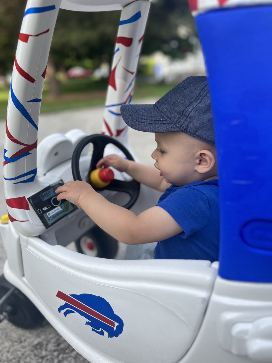 justinbender5's tweet photo. Wife + baby goals.
@BuffaloBills #BillsMafia https://t.co/4K27qFNKSt