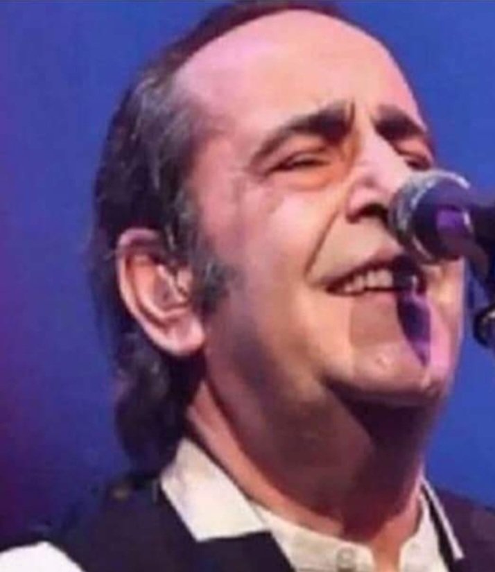 cemnasuhoglu's tweet photo. Huzurlar içerisinde uyusun 🙏❤️🎶🎸
#ozkanugur https://t.co/QqARJjzV0z