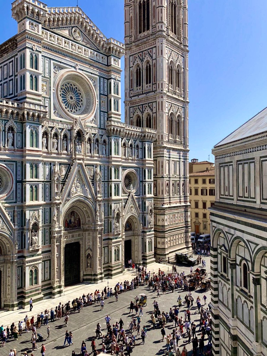 RealDominicVal's tweet image. 1) St Peter’s Basilica; 2) Duomo di Firenze