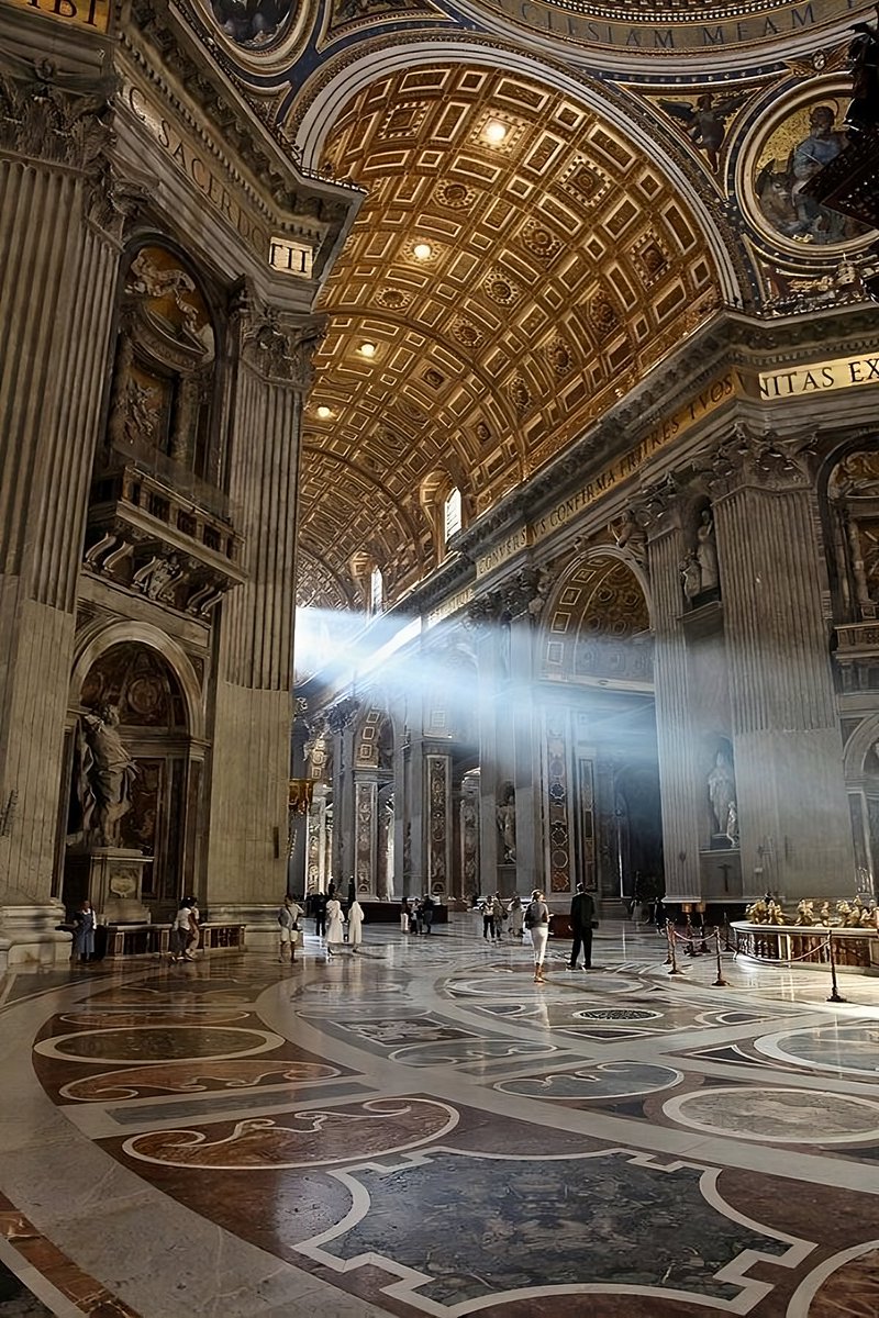 RealDominicVal's tweet image. 1) St Peter’s Basilica; 2) Duomo di Firenze