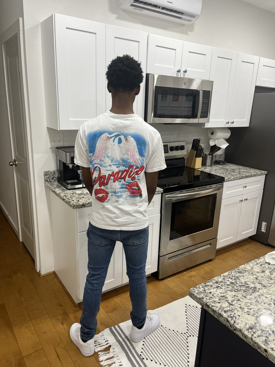 jalyn_val's tweet photo. mr. cbfw 🤩🥷🏾 https://t.co/cXfmdUK9xx