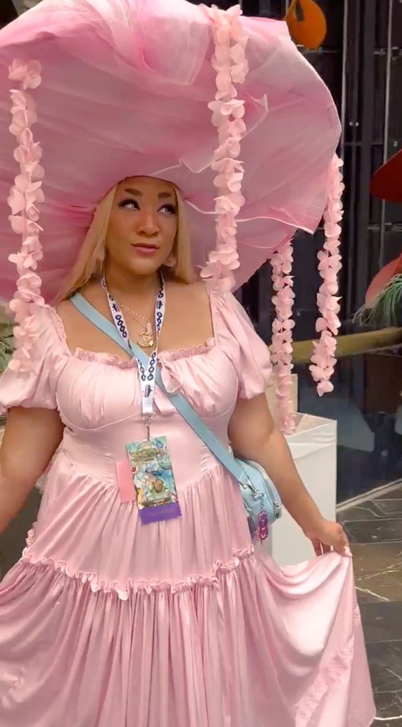 pasteldotz's tweet photo. If you look under mushrooms, you might find some fairies~ 🍄 #blerdcon https://t.co/BUrYAIq9d4