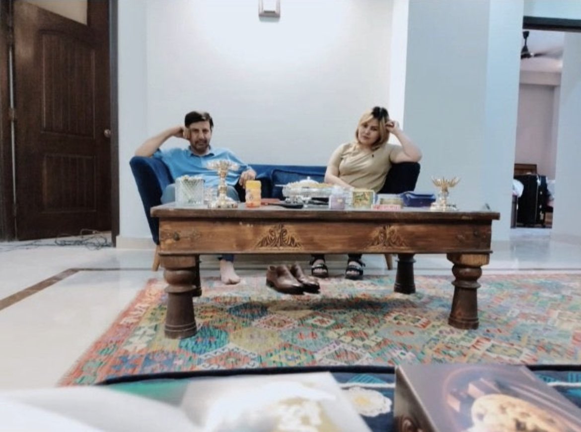 maulanahaqani's tweet photo. د تښتیدلی ولسمشر اشرف غنی احمدزی ورور حشمت غنی احمدزی د عیاشیوی څو بیلګی. https://t.co/LPGC6dNjoI