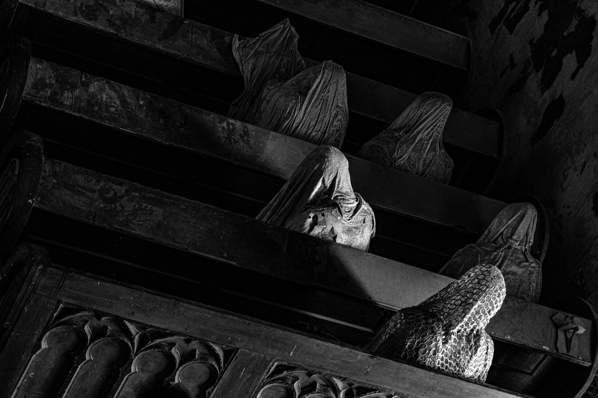 rvonvihar's tweet photo. 𝖈𝖔𝖒𝖒𝖎𝖙𝖒𝖊𝖓𝖙 𝖙𝖔 𝖋𝖆𝖎𝖙𝖍

#photography #church #photooftheday #blackandwhitephotography #darkness https://t.co/hRDzbAuuZX