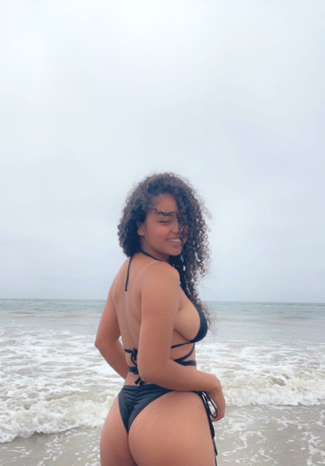 Amo tanto este lugar 😏 https://t.co/OuWAhHZf8M<a href="/tag/sexy"class="tags"><span>#sexy</span></a><a href="/tag/women"class="tags"><span>#women</span></a><a href="/tag/colombiana"class="tags"><span>#colombiana</span></a><a href="/tag/colombia"class="tags"><span>#colombia</span></a><a href="/tag/webcam"class="tags"><span>#webcam</span></a><a href="/tag/onlyfans"class="tags"><span>#onlyfans</span></a>