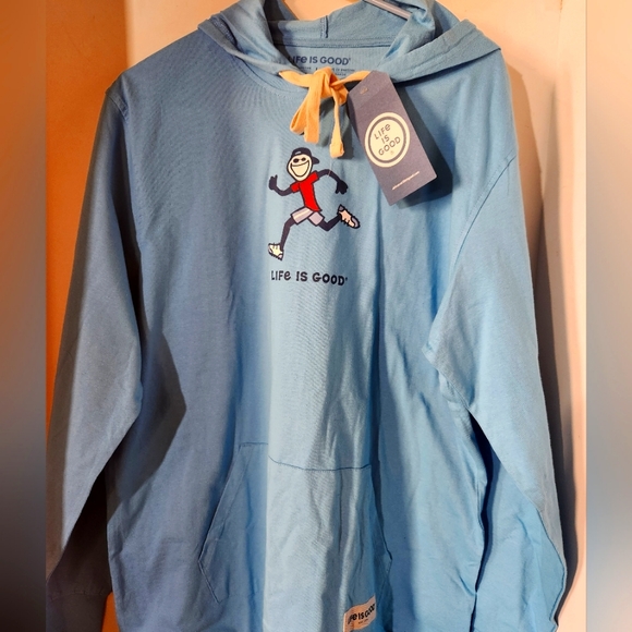 kaymckin5's tweet photo. So good I had to share! Check out all the items I'm loving on @Poshmarkapp #poshmark #fashion #style #shopmycloset #pendleton #mizuno #lifeisgood: https://t.co/wlaslKa3eS https://t.co/Jnbd0CxeBV