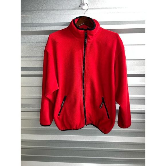 jenji813's tweet photo. So good I had to share! Check out all the items I'm loving on @Poshmarkapp #poshmark #fashion #style #shopmycloset #londonfog #nrs #marmot: https://t.co/bcrBJCcyY4 https://t.co/AUqRDd3Vbb