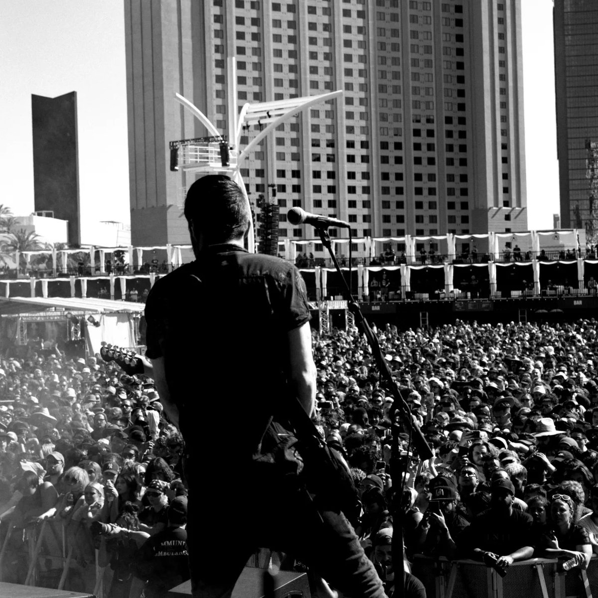 Chevelle tweet media