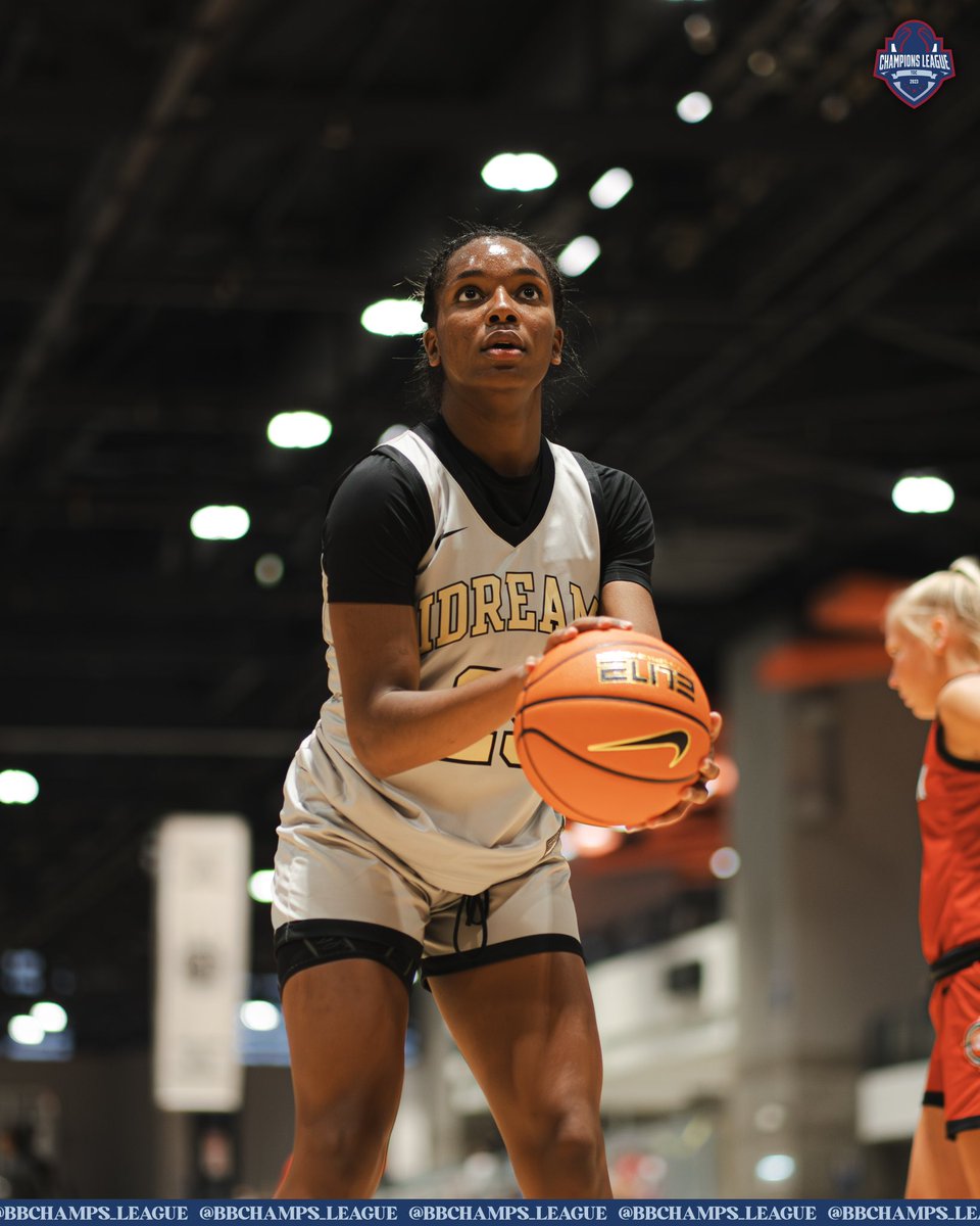 niketoc's tweet photo. i Dream🔥🔥🔥 DAY 2!!
—
#TOCxLEAGUE https://t.co/ITML3m6yD0