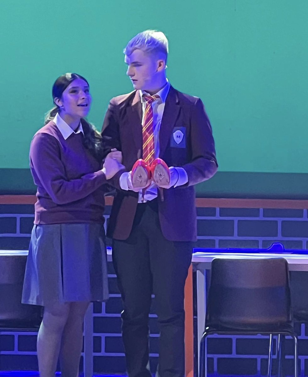 inter_paa's tweet photo. OUTSTANDING SHOW NIGHT! We’re so proud of our casts. We cannot thank the Saturday Junior cast enough. They absolutely rocked our world today+tonight.
And then they got to be inspired by the seniors in EVERYBODY’S TALKING ABOUT JAMIE. SENSATIONAL doesn’t scratch the surface!👠💄💋 https://t.co/ar9IPUFFVY