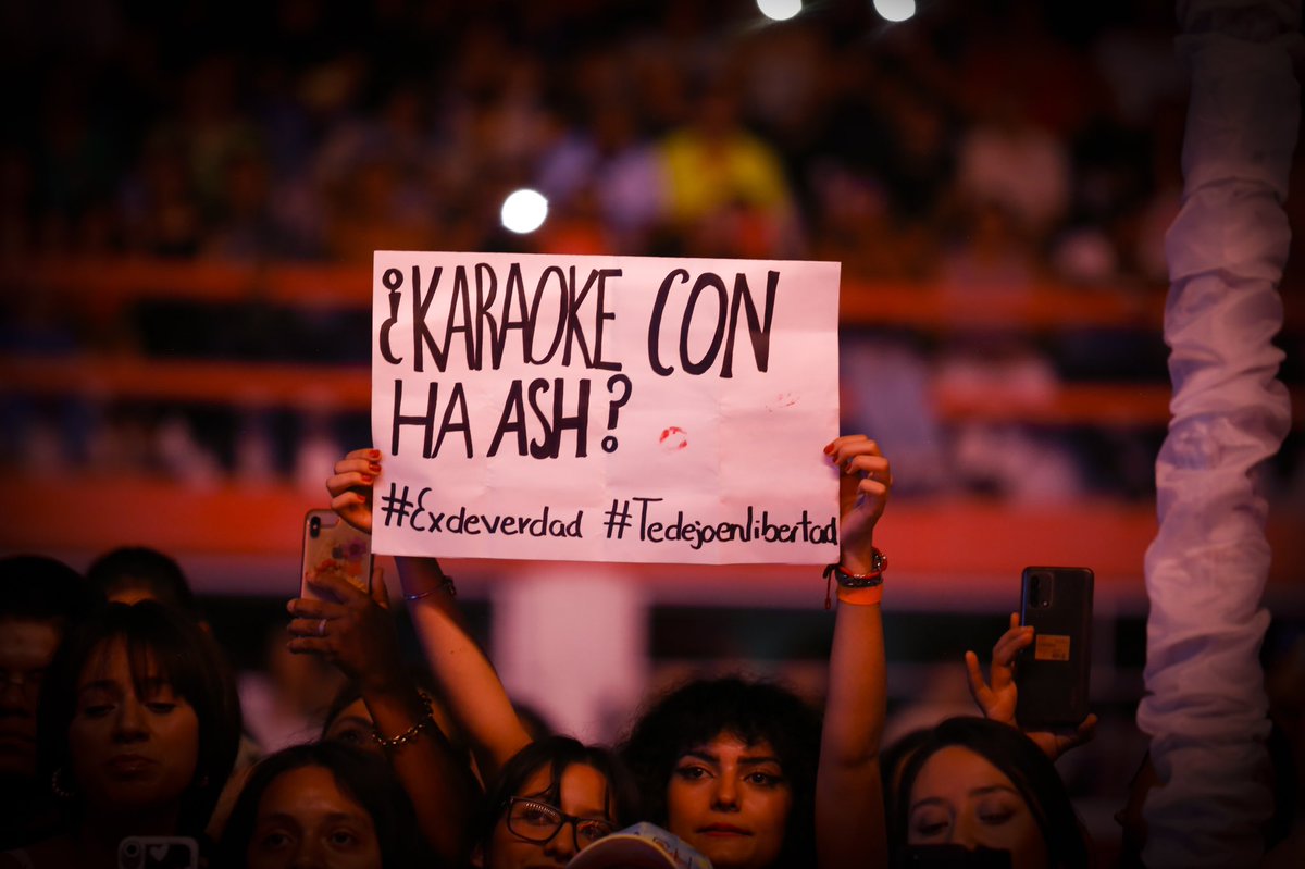 haashoficial's tweet photo. Qué lindo la pasamos San Buenaventura !! ♥️❤️☀️🕶️🧨💃🏻💃🏻🎤 Gracias.  #GiraMiSalidaContigo #KaraokeConHaAsh https://t.co/LjX7FBknwg