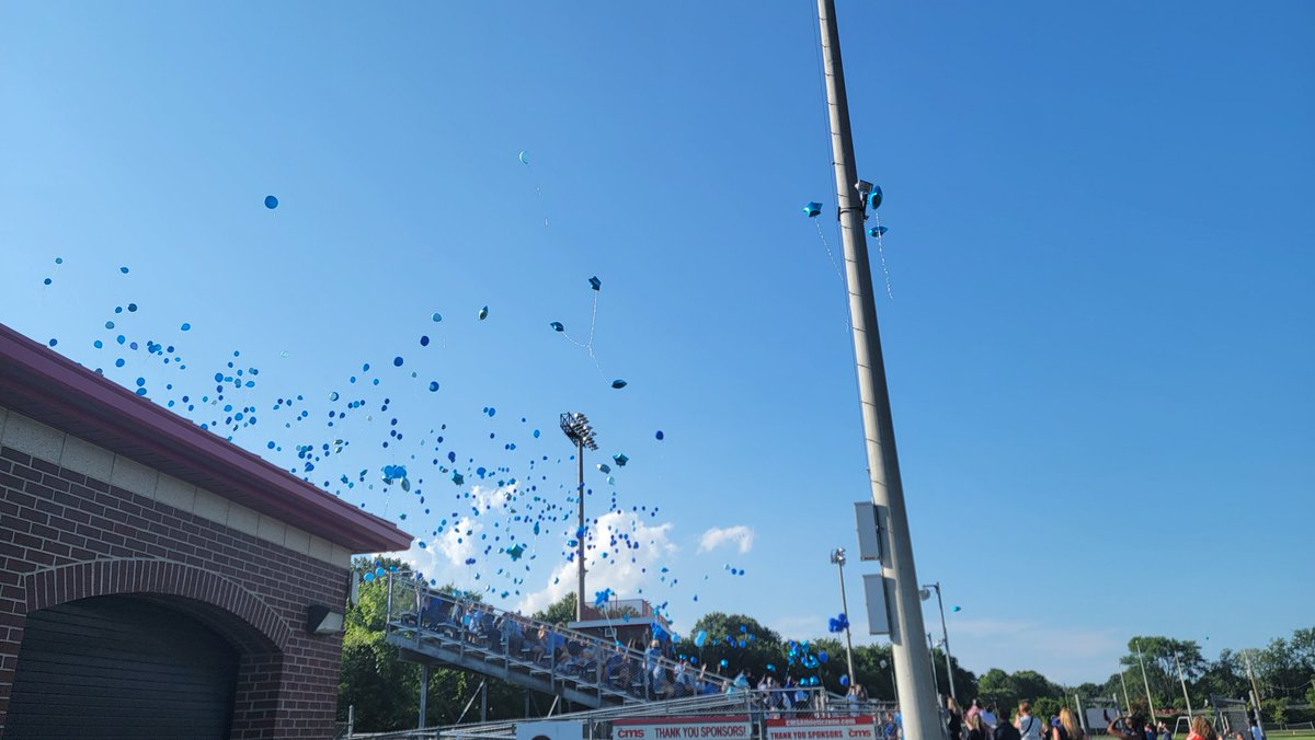 rogerses2's tweet photo. So good to see the @sm_sabres, @southmeckrugby & @smhssabres families come together today to honor Keith. The world is emptier without you and you'll be missed but we're all lucky to have been graced with your passion for life. #keepsmiling #flyhighkeith https://t.co/dr7x6O01pe