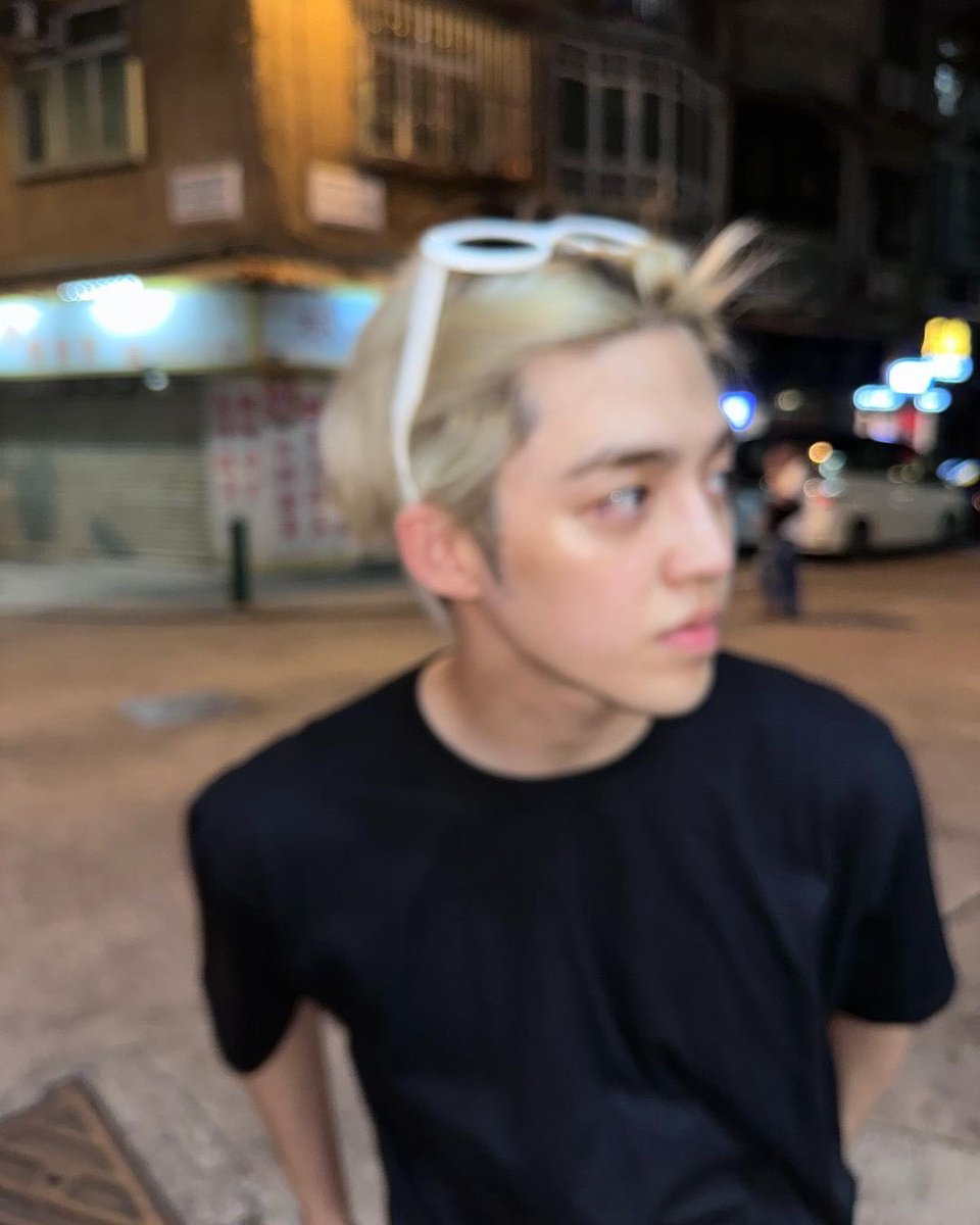 eveewooming's tweet photo. @lexicoups 🤭 https://t.co/xTS2k60VEY