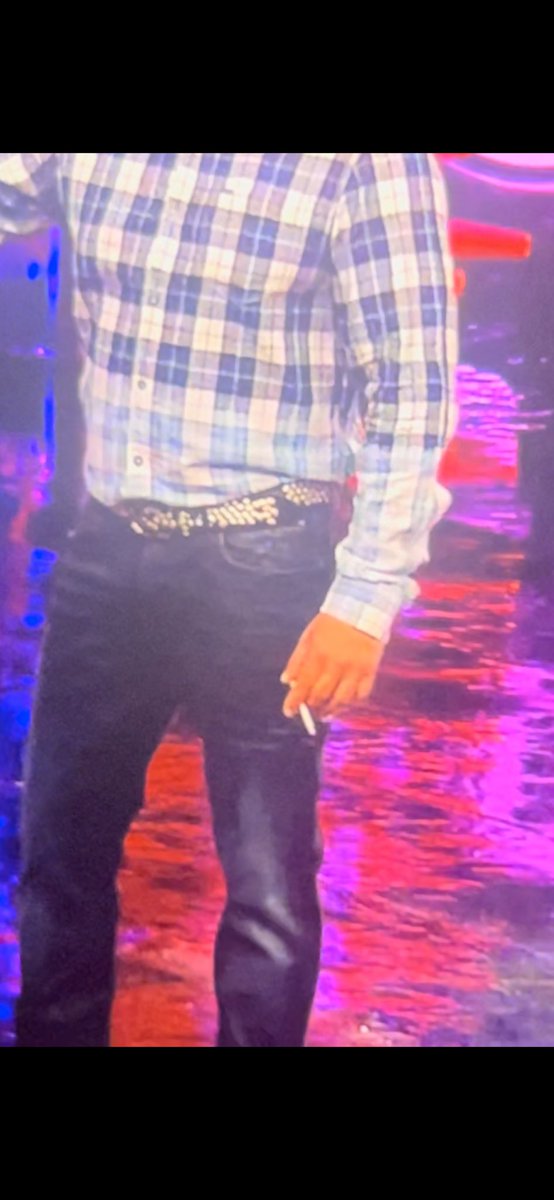 Jatindodi01's tweet photo. SALMAN KHAN SMOKING 🚬🚬🚭🚭ON LIVE #WeekendKaVaar  episode on #JioCinema   @BeingSalmanKhan @JioCinema 
#BBOTT2LiveFeed #BBOTTSeason2 #BBOTT2onJioCinema #AbhishekhMalhan #FukraaInsaan #FukraArmy #AvinashSachdev #AviNaaz #ManishaRaniinBBOTT  #PuneetSuperstar @BiggBoss_Tak https://t.co/Mk7Lr9yi67