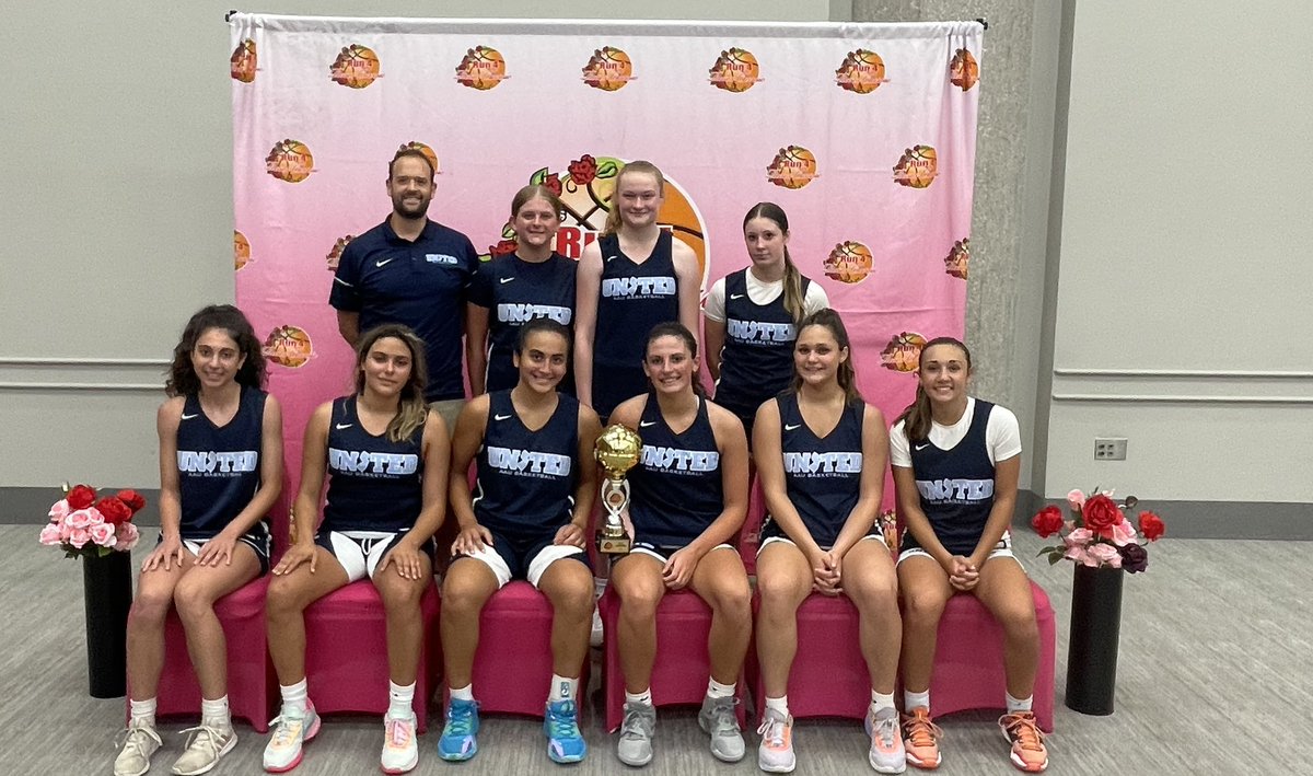 United 16u Select 40 wins the Gold Championship <a href="/TFNsRun4Roses/">TFN's Run 4 Roses</a> Classic. Girls battled for 32 minutes and lead from wire to wire. Great performance by the team!