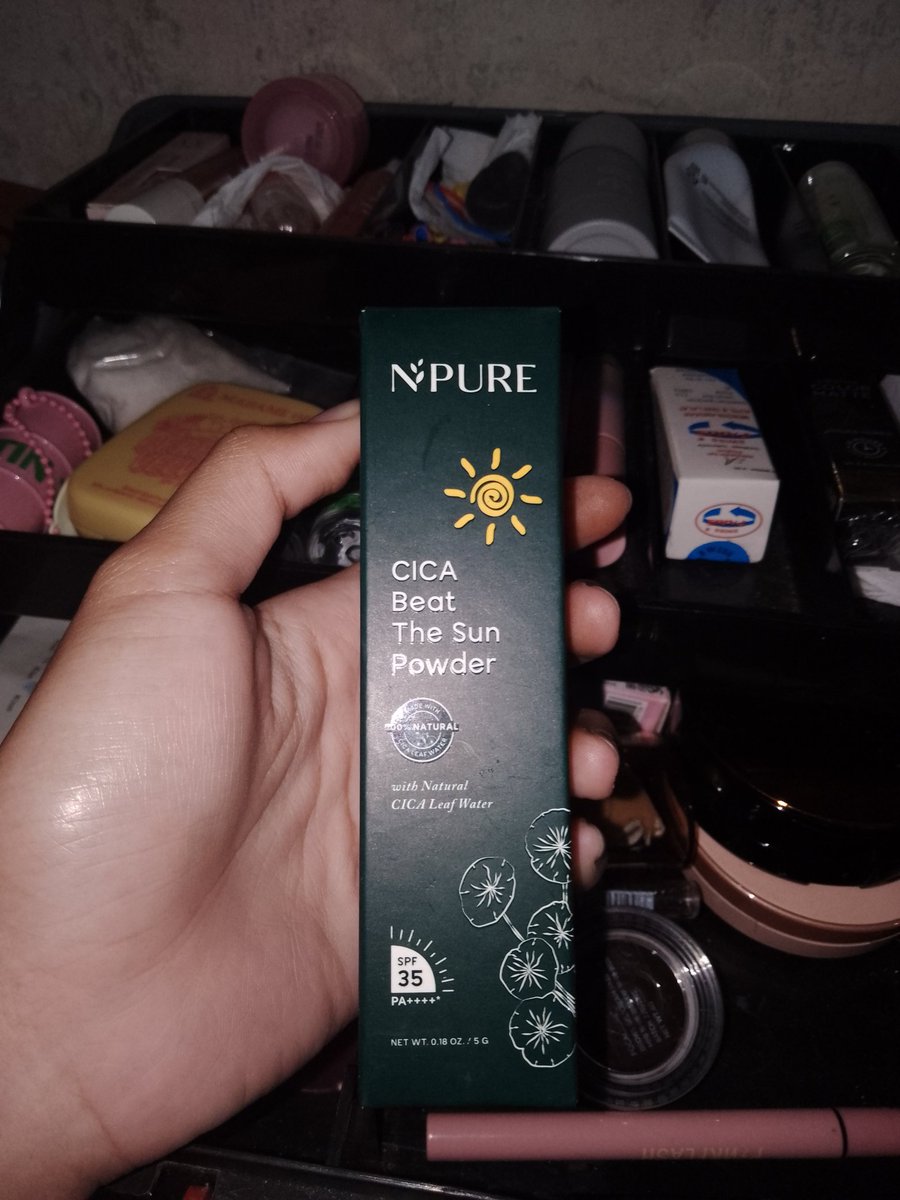 oOUye4H's tweet photo. preloved!!

NPURE CICA BEAT THE SUN POWDER
baru dicoba satu kali, itupun ga full sewajah (cuma pipi kanan)
exp masih lamaa
dulu beli di official npure nya
bisa co lewat shopee           50k
pake voc live jadi cuma       20k

#pl #preloved #npure #zonajajan #zonauangᅠ #skincare https://t.co/wKPk9yO6cH