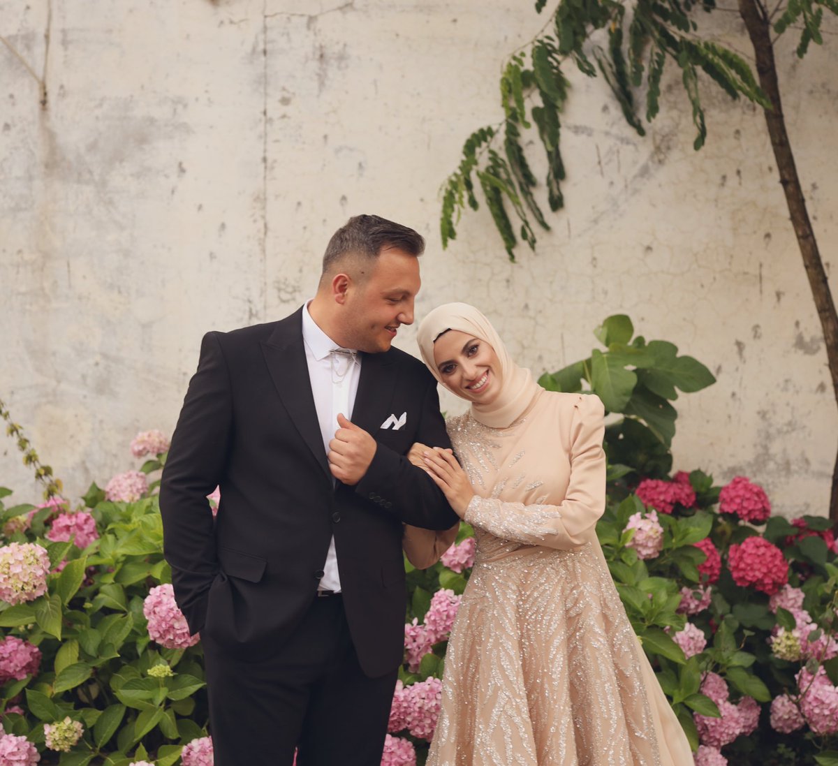 Hava yağmurlu nişan olmaz dediler 
Dedim olabilir 💍