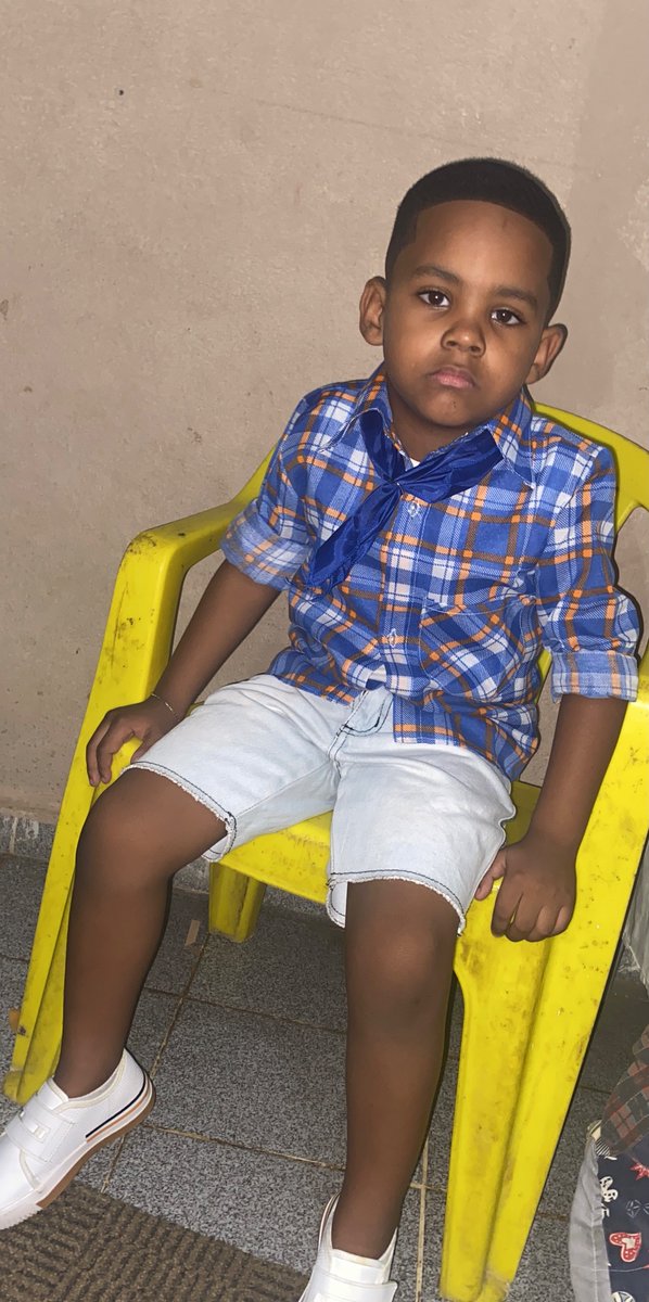 PrettaaL's tweet photo. Q negão lindo da mamãe 💙🥰 https://t.co/n6dEOh3kAK