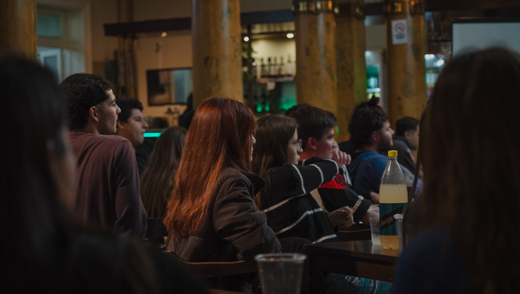 juaniustarroz's tweet photo. Gracias a las y los jóvenes que fueron parte de un muy valioso encuentro para seguir proyectando y planificando la ciudad que deseamos.

Escuchar, planificar y hacer es una realidad, teniendo siempre presente que está Primero Mercedes.

Gracias jóvenes. Ustedes son el futuro. https://t.co/6HgOSzLsAc