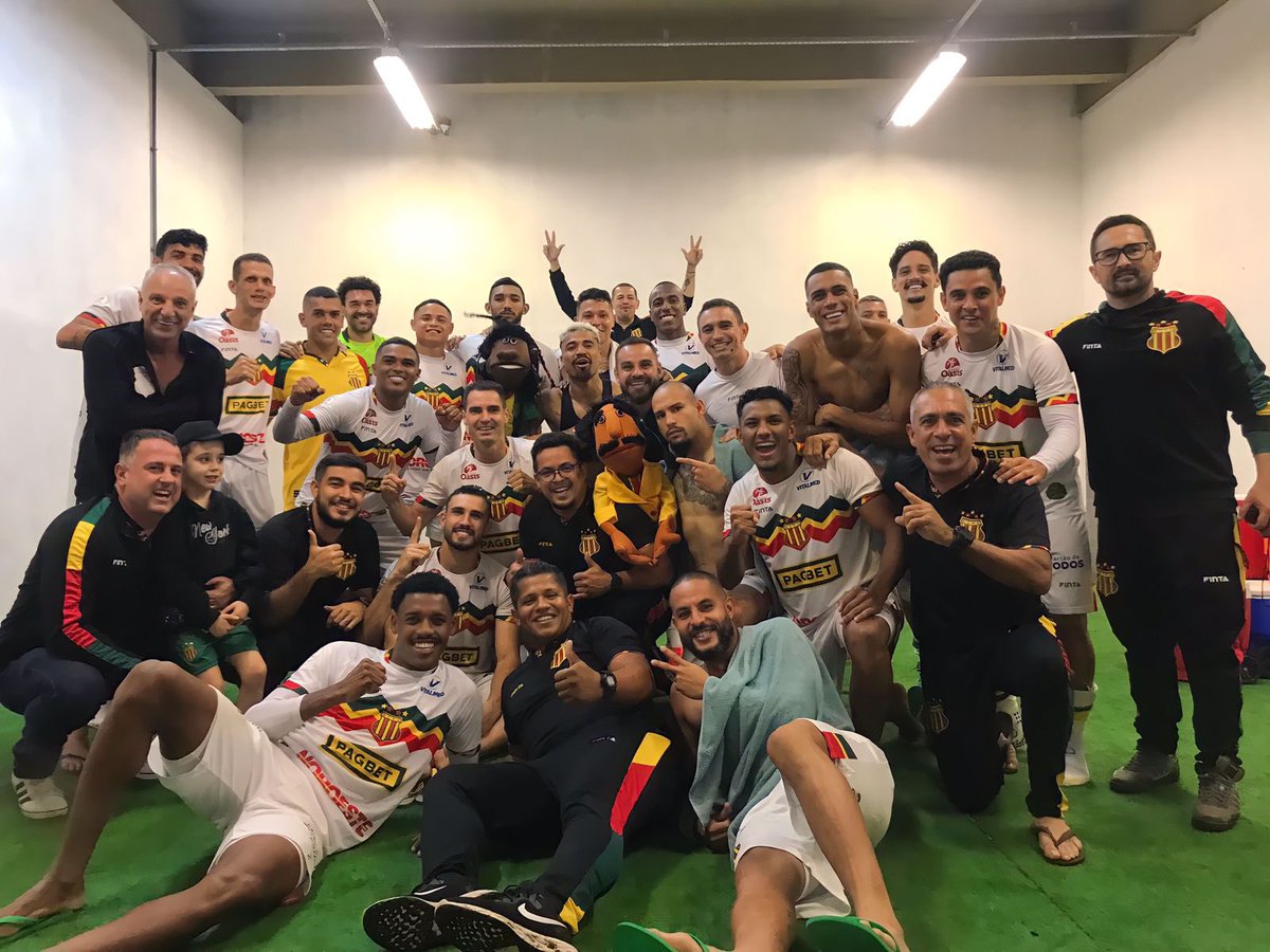 ssantos_1990's tweet photo. Vamos Bolivia Querida! 3 pontos na raça ✅💪🏾🇬🇭 Glória a Deus https://t.co/3epJBlRFGQ