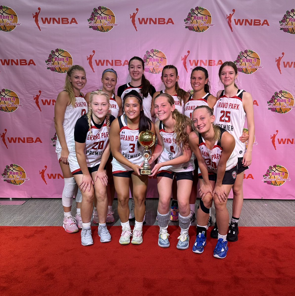 Grand Park Premier 17U tweet media