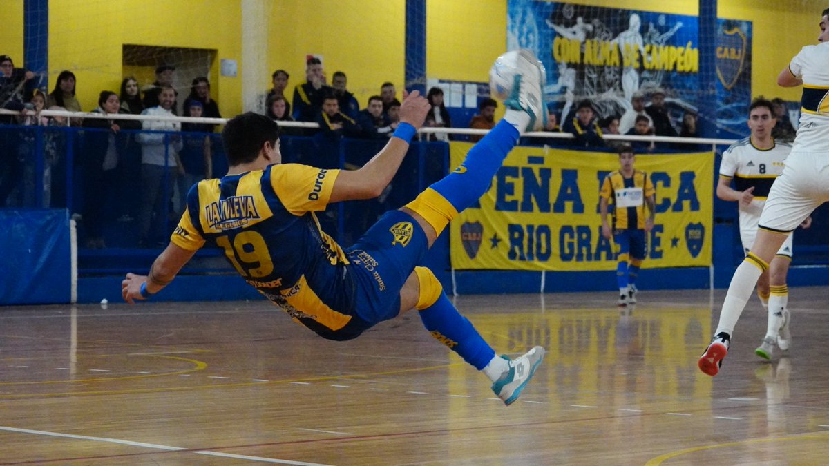 Juega <a href="/AtlantaFutsal/">Atlanta Futsal</a>  , donde voy a estar???

#Atlanta vs <a href="/BocaFutsal/">Boca Futsal</a>
#Futsal
#FutsalAfa