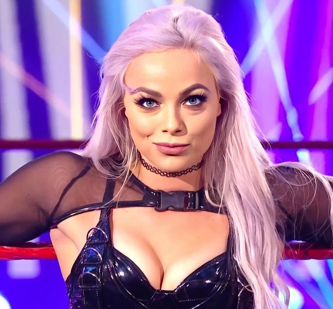 "Hey my eyes are up here"