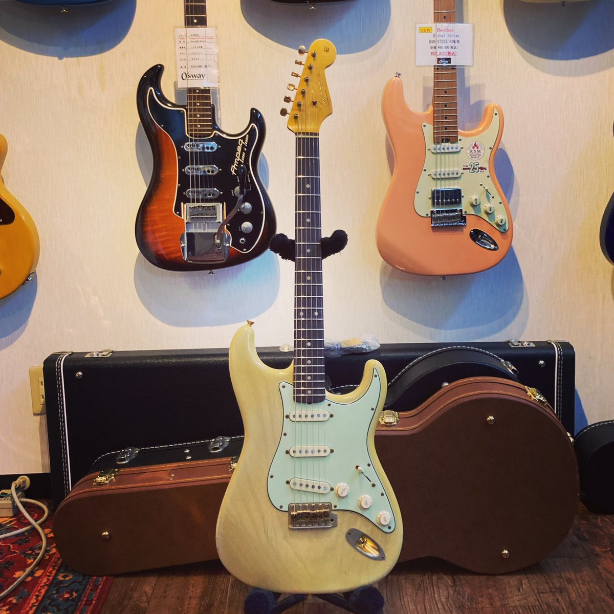 hidekitanimae's tweet image. フルオーダー依頼してやっと出来ました。
尾道オーズウェイさんありがとうございます。

#scoopcreationworks #stevierayvaughan #srv #blues #jimihendrix #jeffbeck #theallmanbrothersband #therollingstones #johnnywinter #dickybetts  #ericclapton #stratocaster #telecaster #fuzzface