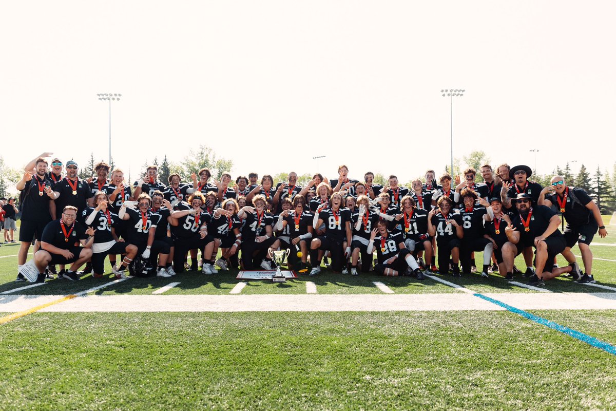 FootballCanada's tweet photo. Introducing your U16 Western Challenge Champions… Team Saskatchewan!! 🥇🔥

#u16west23 
📸: @shootwithscrapes https://t.co/c5XmBlvWg8