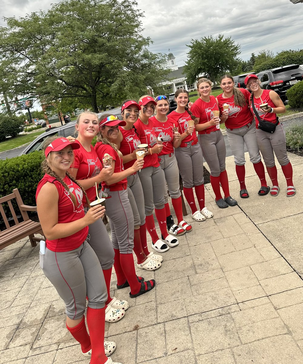 TeamOhioWhite's tweet photo. Bet - score one run in the 1st inning and coach buys ice cream! We scored 2! #breakoutthecreditcard #motivation #sprinklesareforwinners #teamfun https://t.co/XNAt3Dv0mS