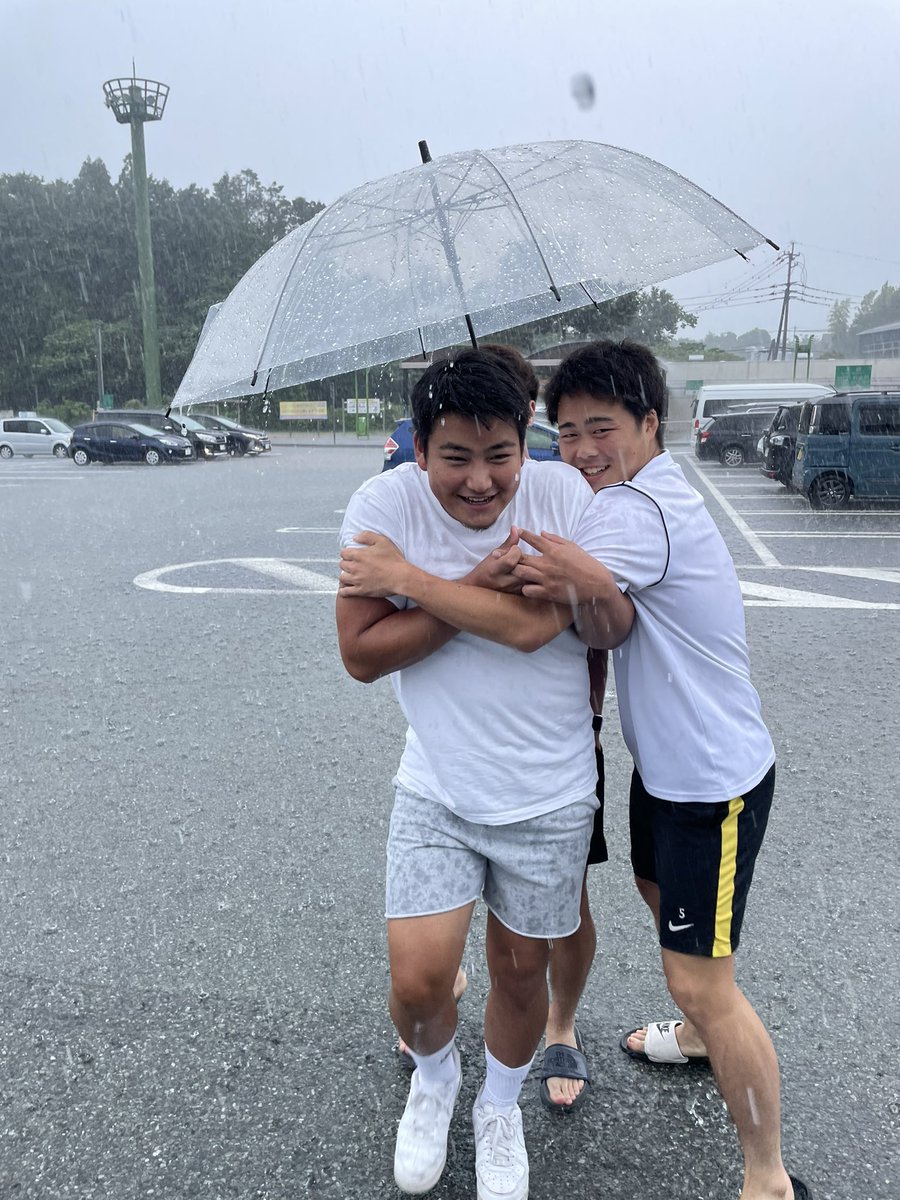 kajikiftb's tweet photo. 本日は #九州サッカーリーグ 第13節
vs #川副クラブ さんとのゲームのため佐賀へ🚌

雨が凄すぎますが安全運転で向かいます‼️ https://t.co/HG352xoe7g