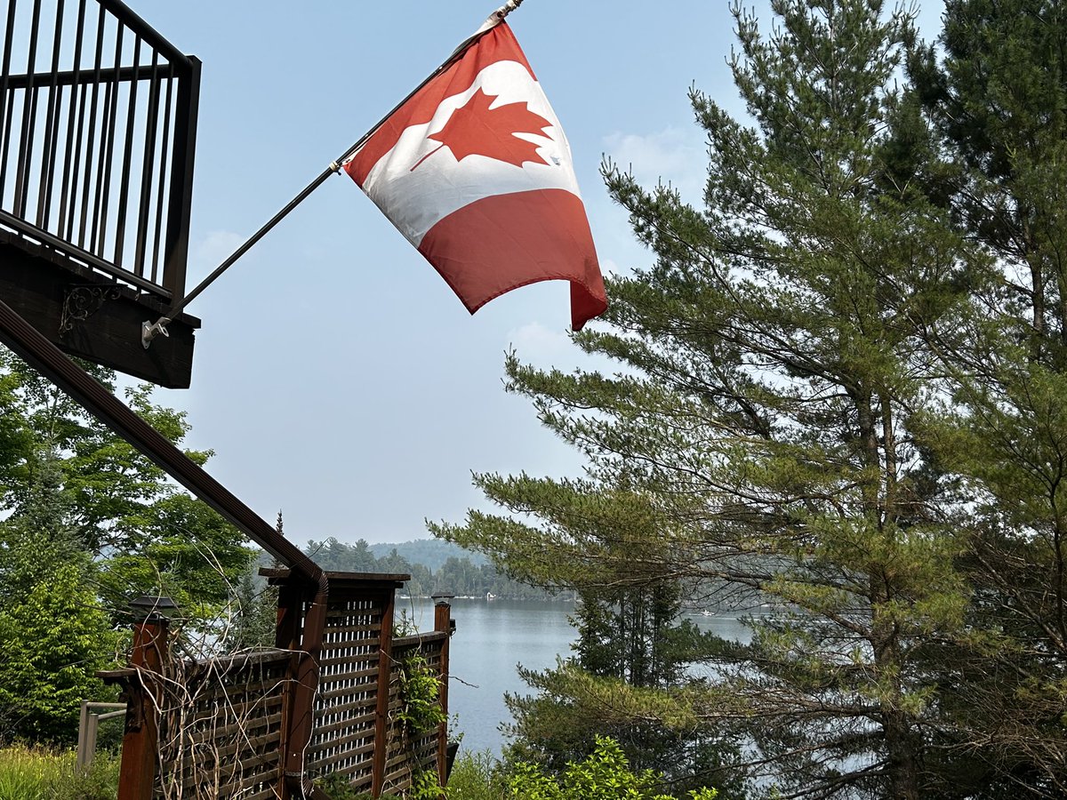 PaoloUtano's tweet photo. These summer views remind me of how lucky we are to be living in Canada.  I hope you’re all taking some time to relax and recharge. https://t.co/6BcxTcrdJH