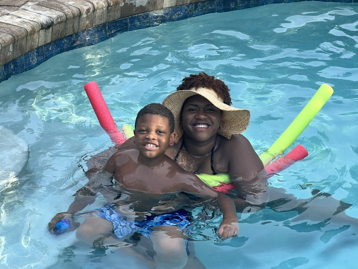 bre_spaulding's tweet photo. My GodSUN Shine!!! #mymitchell https://t.co/3D9jo2IdFU