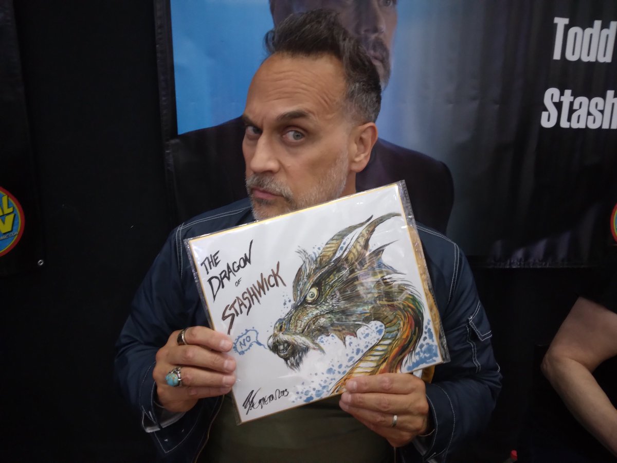 Drew a dragon for Todd Stashwick...