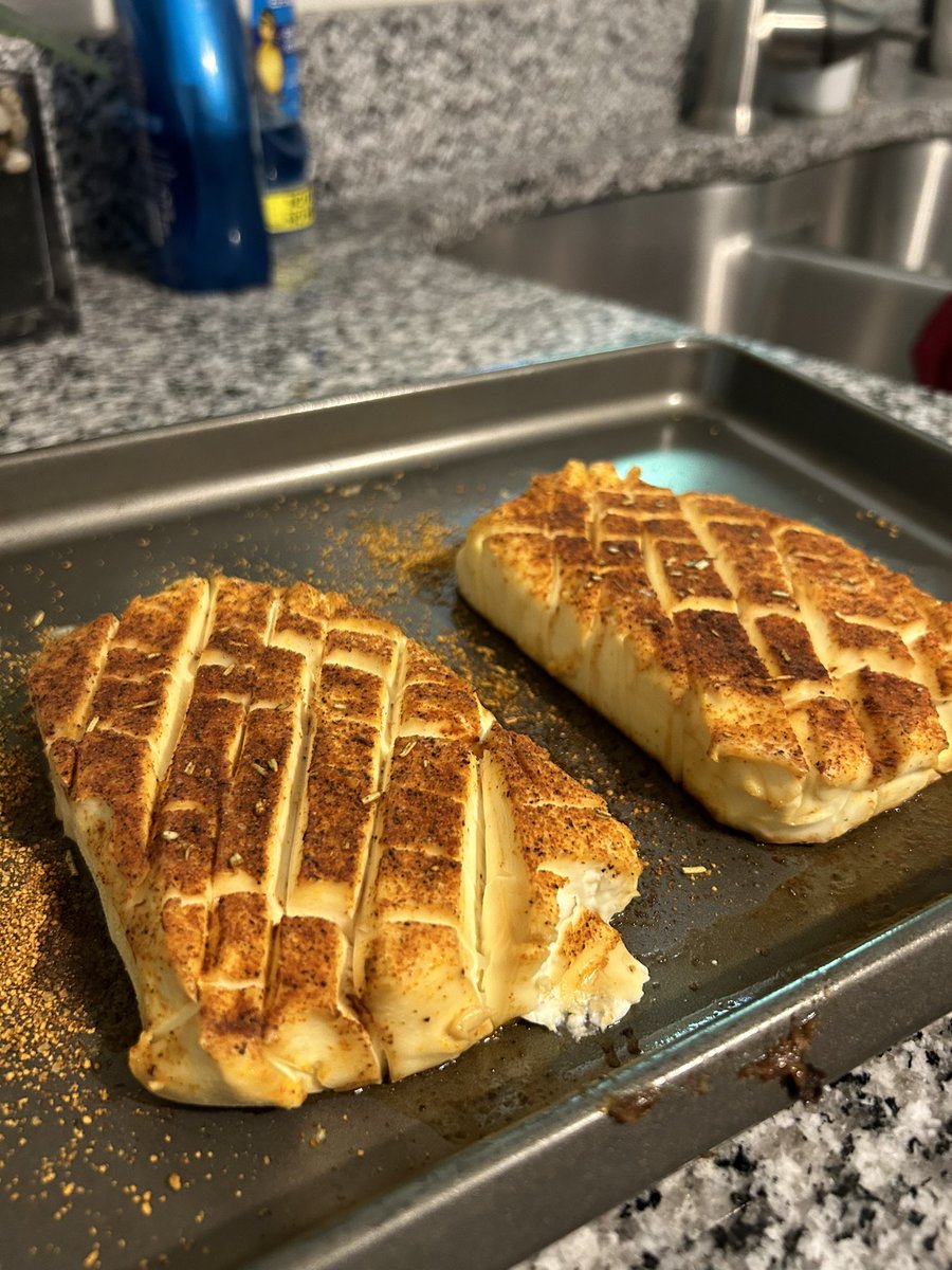 ThomasDelp's tweet photo. Ribs and cream cheese on the smoker today…🤤 https://t.co/oHkpsdxpZY