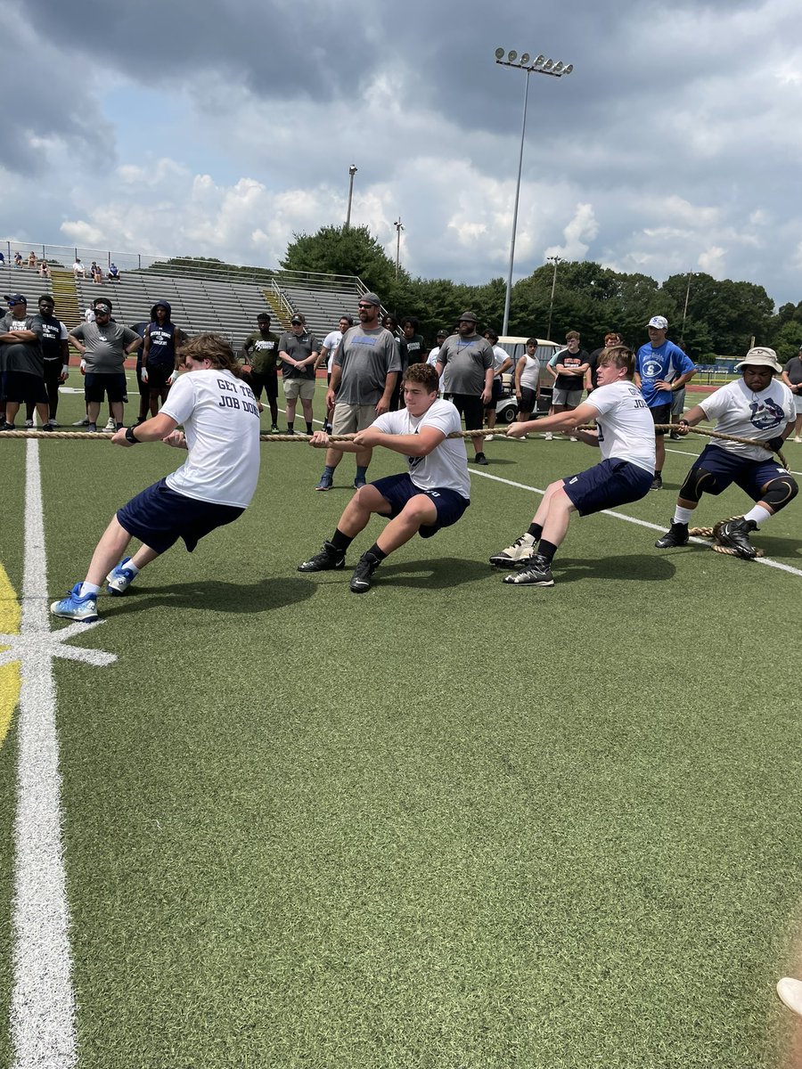 NW_UnitedFball's tweet photo. Lineman Challenge 2023 #nwu #northwestunited #workhorses #getthejobdone #trenchwarfare #linemanlife #forgottenfive #50-79 https://t.co/lzqPhs0ZVf