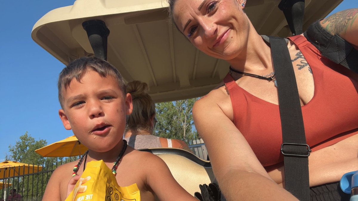 Jericca68588555's tweet photo. @marcuslemonis @CampingWorld Visiting other friends is great but to have our own camper to make mother/son memories is our 𝐃𝐑𝐄𝐀𝐌🩷✨💫
@CampingWorld @marcuslemonis https://t.co/JeWLnsjO2J