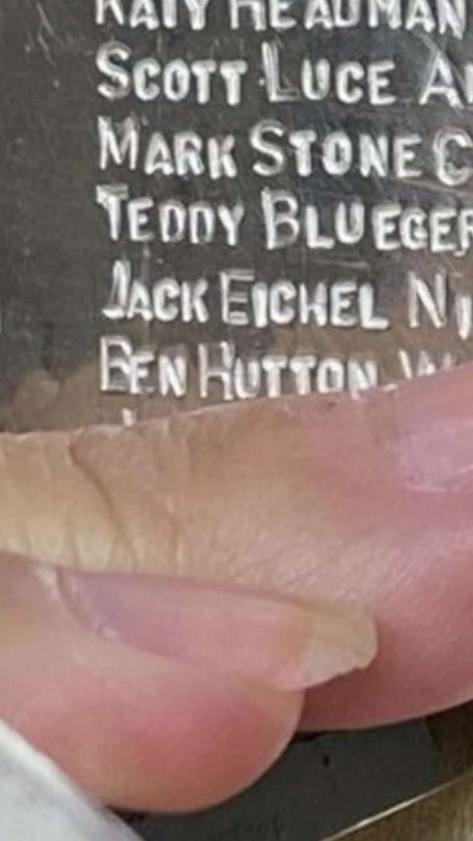 dbrouw87's tweet photo. @patersonjeff There it is 🤷‍♂️ #BenHutton https://t.co/MK2KocRvKz