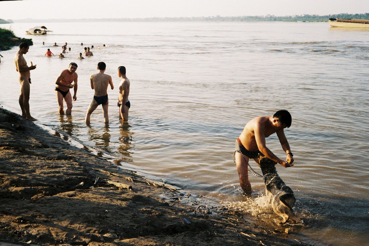 tam_song82962's tweet photo. Thanh niên hội tụ
#nude #naked #nakedpublic #naturist #naturistbeach #exhibitionist #swimming #naturism #midageman #nudist #nudism #nudistboy #exhibtionism #exhibition https://t.co/euGIRuZpko