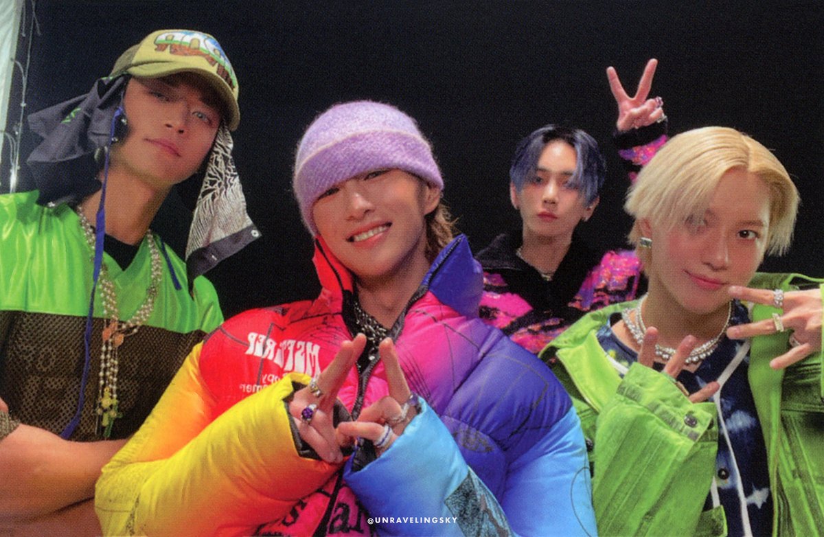 unravelingsky's tweet photo. SHINee HARD album: HQ scans of Photocards 💎 Watermarked in thread for online use. Non-watermarked for personal use download here: ⬇️https://t.co/hgkDioQB1D

#TAEMIN #태민 #KEY #키 #MINHO #민호 #ONEW #온유 #SHINee #샤이니 https://t.co/zRqgDaFafq