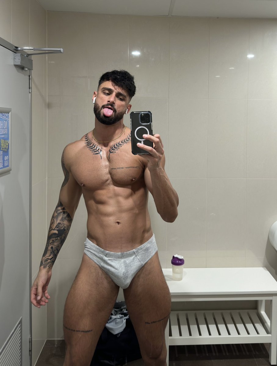 yanninicolau1's tweet photo. 👅 https://t.co/CtCFzoHQmA