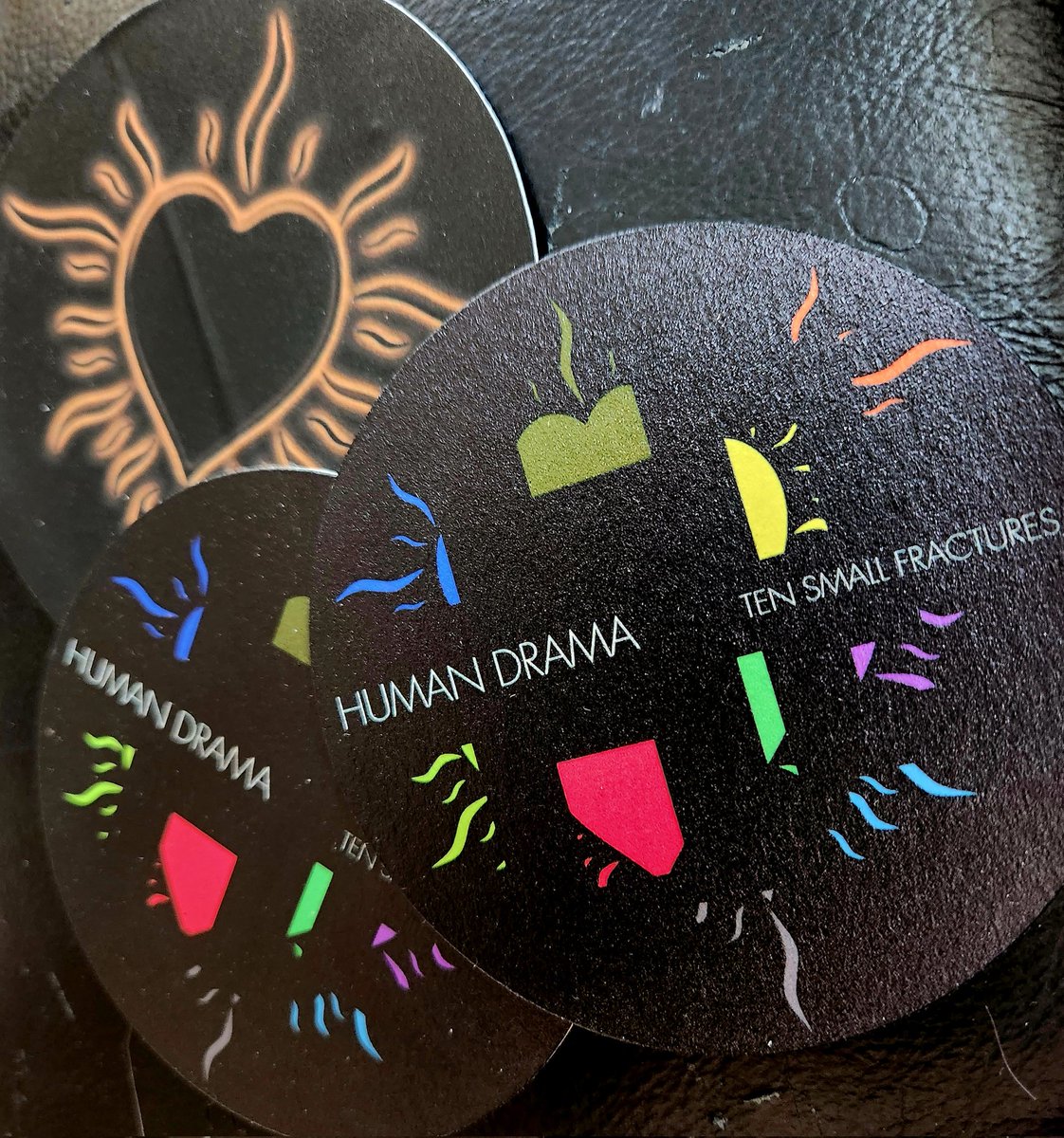❤️ COMING SOON! ❤️

Human Drama's new album TEN SMALL FRACTURES is set to be released JULY 28! All streaming platforms and CDs. Vinyl will be available in September.

❤️ Pre-order Ten Small Fractures here:  orcd.co/HumanDramaTenS…

🤎 Hear Tears here:  orcd.co/HumanDramaTears

🖤