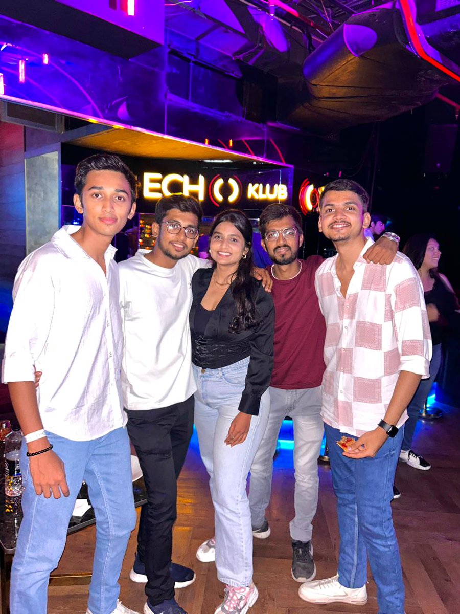 KUNALSHETH01's tweet photo. "WE CHEAISHED MORE MEMORIES, THAN WE HAD PICTURES TOGETHER.." 

#brothers #sisters #club #facebook #instagram #youtube #pintrest #trending #friends #love #fun #party #trends #fashion #blogger #mumbai #photography #photooftheday #ootd #viral #followers #followforfollowback https://t.co/gqpQSMfwqo