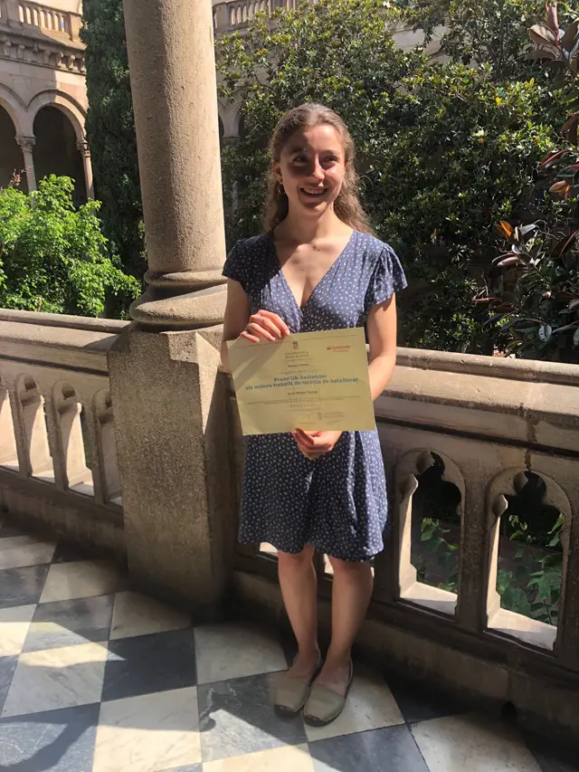 VeuAnoia's tweet photo. 🏆Aina Ribes i Torras, de l’Institut Pere vives Vives, primer premi de la @UniBarcelona per un treball de recerca 👉https://t.co/ohXuP9hUxS

Laia Cos i Ferrer, del mateix centre, ha obtingut el quart premi de la Facultat de Química https://t.co/Et15EtdyvW
