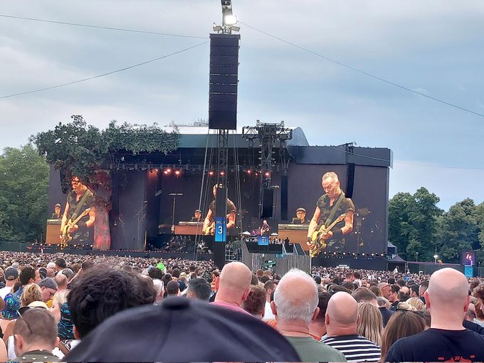 Oh @springsteen you were fabulous 😅 Had a fantastic time at @BSTHydePark 🥳 https://t.co/dzHKKQQfhP<a class="tags" target="_blank" title="On Twitter" href="/?out=eyJ0eXAiOiJKV1QiLCJhbGciOiJIUzUxMiJ9.eyJpYXQiOjE3MjcyNTg0NzYsImlzcyI6InR3cG9ybnN0YXJzLmNvbSIsIm5iZiI6MTcyNzI1ODQ3NiwiZXhwIjoxNzU4Nzk0NDc2LCJyZWRpcmVjdF91cmwiOiJodHRwczovL3R3aXR0ZXIuY29tL3NwcmluZ3N0ZWVuIn0.qCVdh4xZ_gaF766OiWsLAjgo7C3oA4b2SJ76Scmrq5wVMjFMnYg0Hd69C92MMtZYpTU0meYDJOHRNjBCaZjdcA">@springsteen</a><a href="/tag/fridayfeeling"class="tags"><span>#fridayfeeling</span></a>